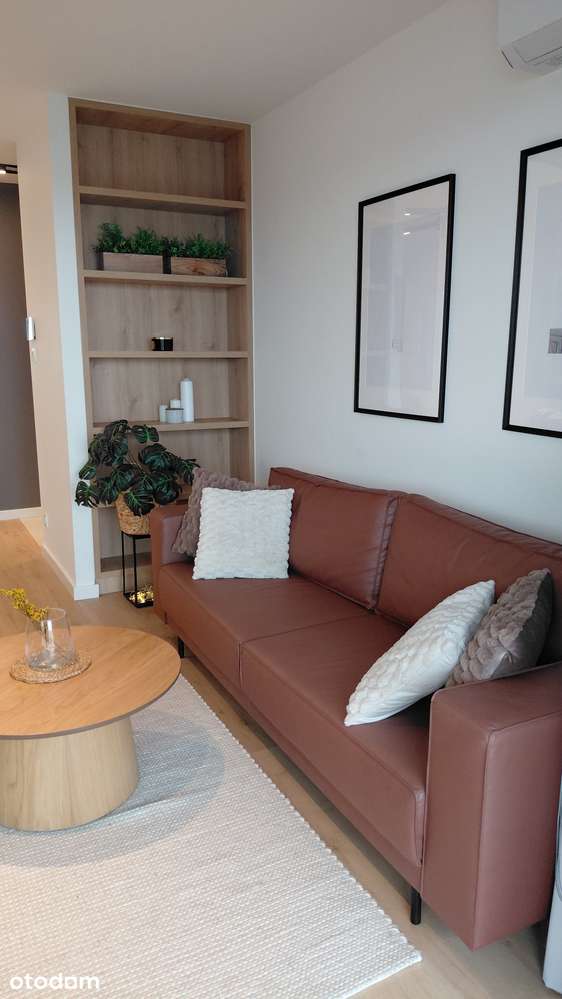 Apartament  Aleja Polski Walczącej 2, 60m2,  3 pokoje z Loggią