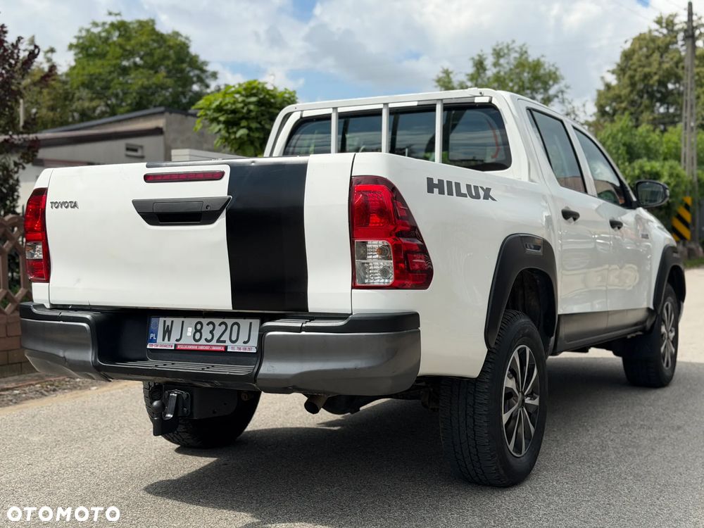 Toyota Hilux 2.4 D-4D Double Cab DLX 4x4 - 4