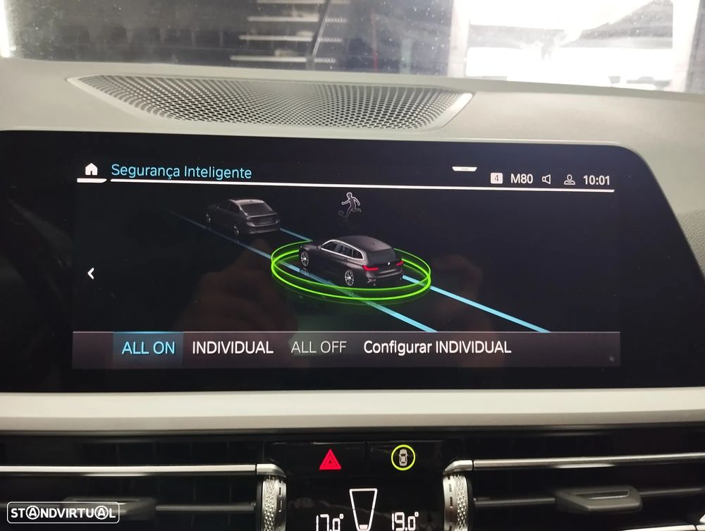 BMW 330 e Touring Line Sport Auto - 34