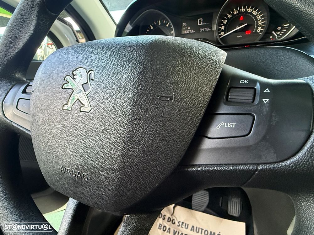 Peugeot 208 1.5 BlueHDi Active - 24