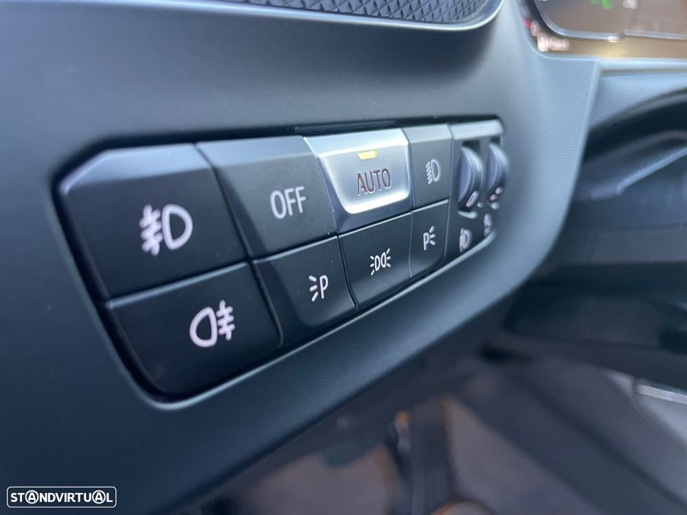 BMW 116 d Advantage Auto - 30