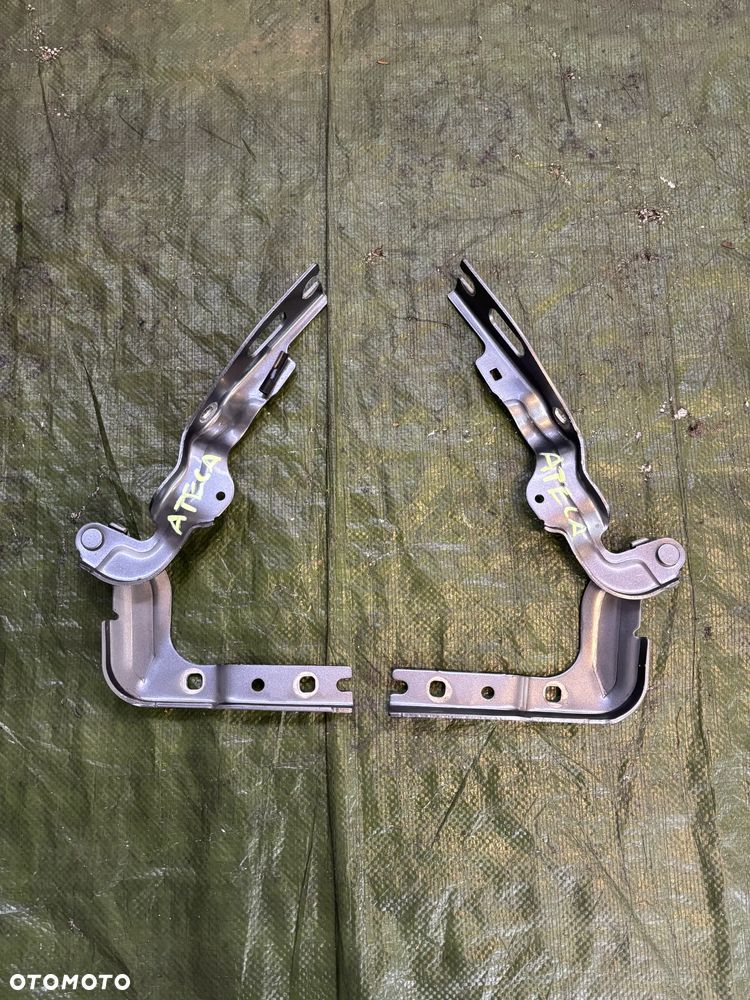 Seat Ateca zawias maski prawy lewy 575823302A 575823301A - 1