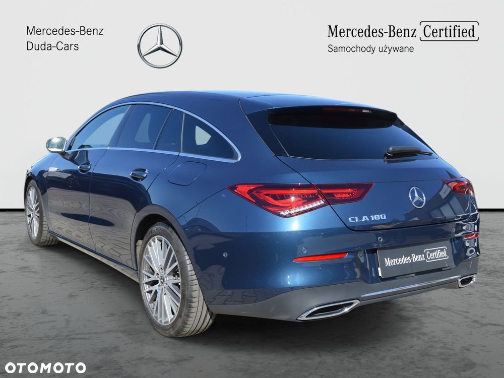 Mercedes-Benz CLA 180 Progressive 7G-DCT - 8