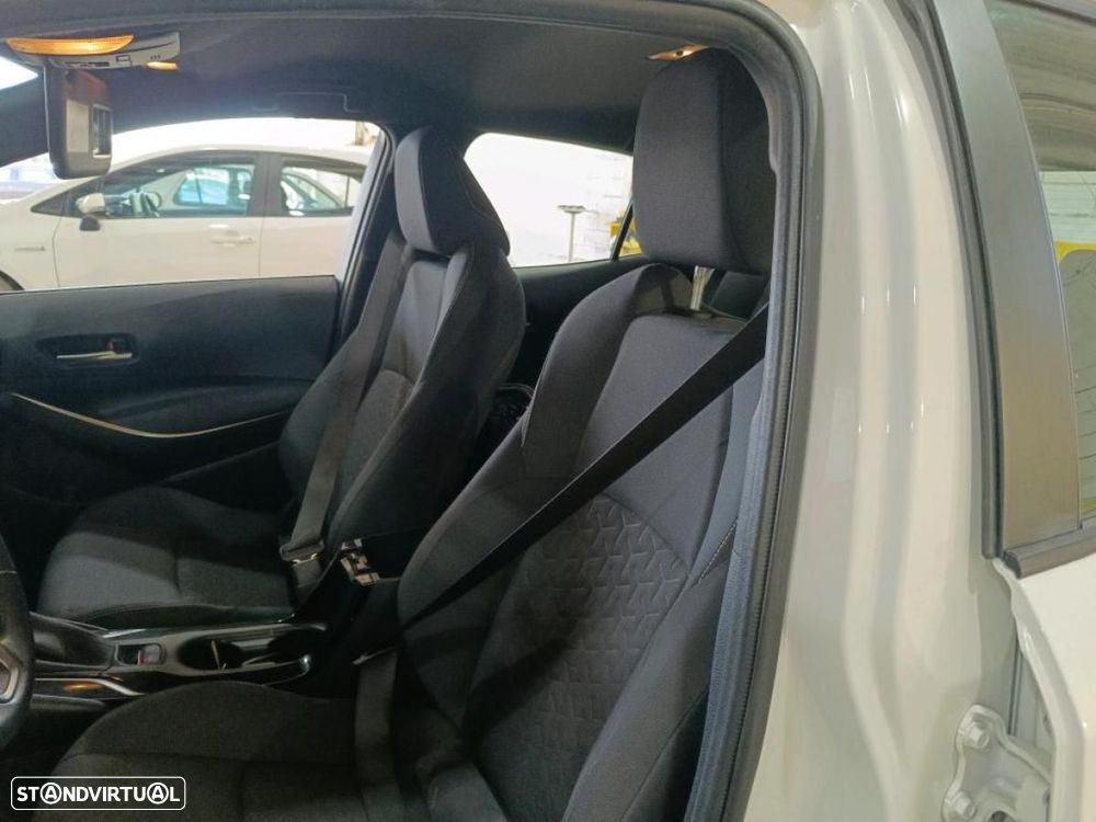 Toyota Corolla 1.8 Hybrid Comfort - 4