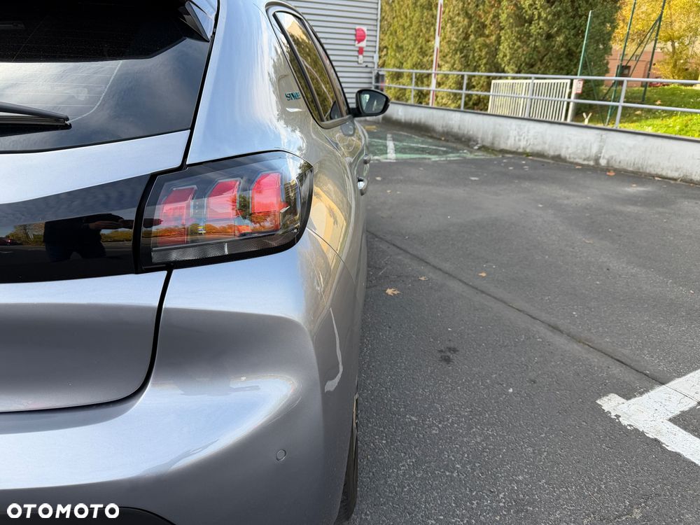 Peugeot 208 PureTech 100 Style - 17
