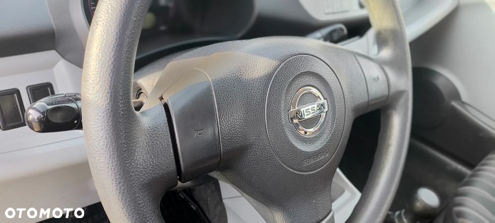 Nissan Pixo - 15