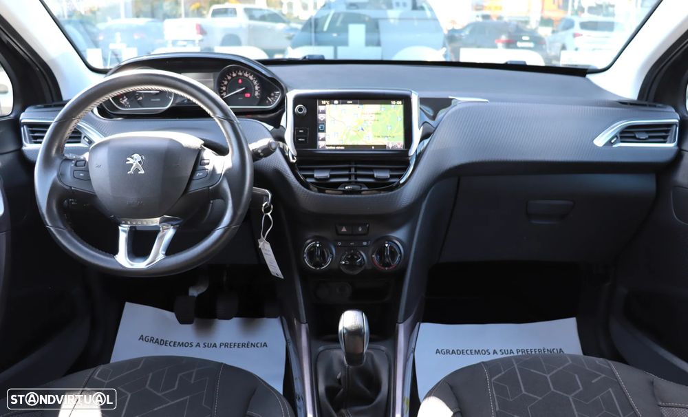 Peugeot 2008 1.2 PureTech Style - 8