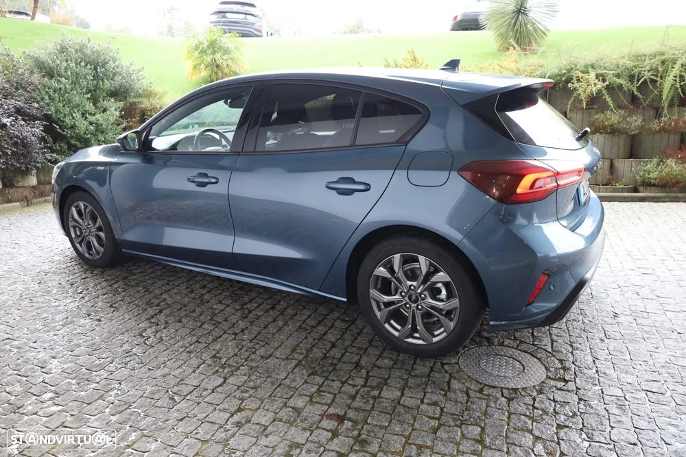 Ford Focus 1.0 EcoBoost MHEV ST-Line - 11