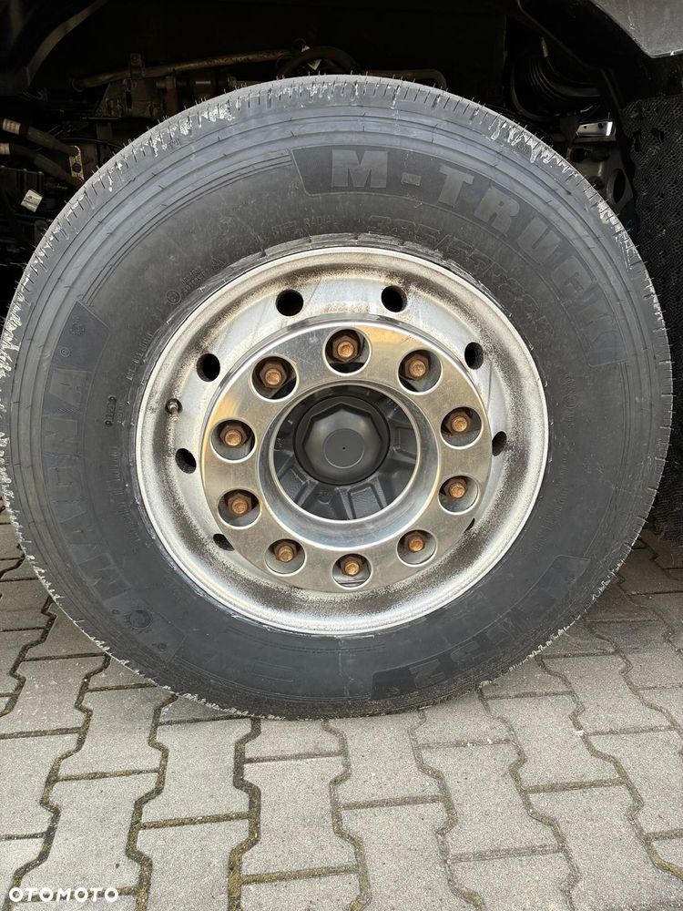 Renault T480 HIGH SLEPER CAB - 11