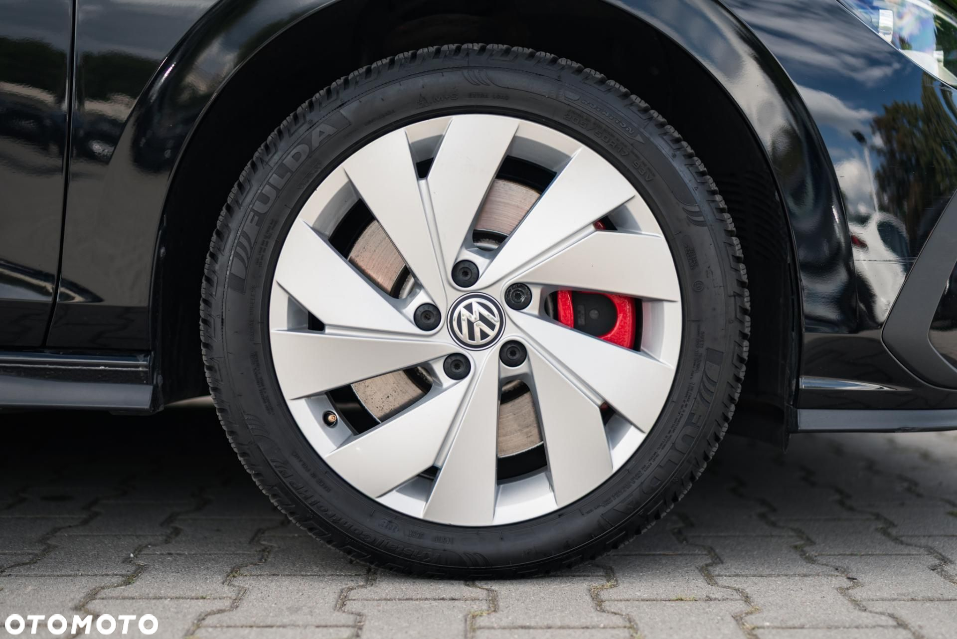Volkswagen Golf - 37