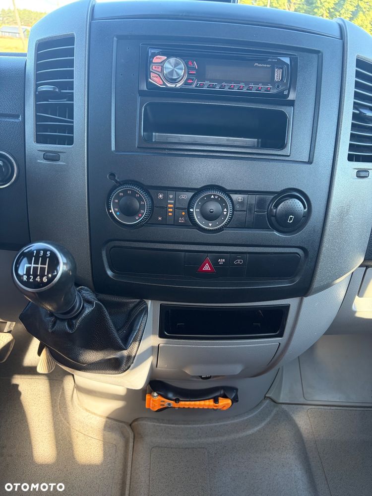 Volkswagen Crafter - 13