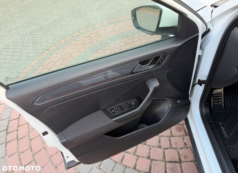 Volkswagen T-Roc 1.5 TSI ACT OPF DSG Sport - 16