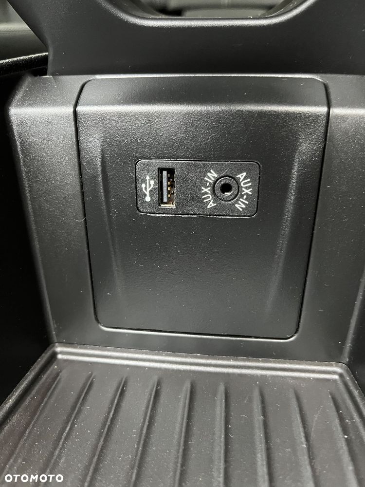 BMW Seria 2 218d Sport-Aut Sport Line - 24