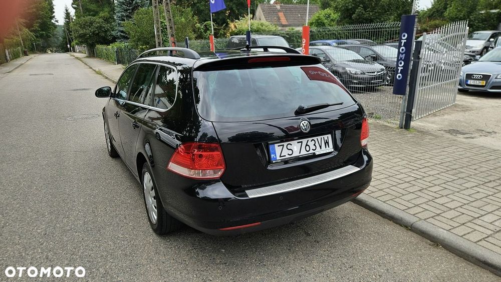 Volkswagen Golf 2.0 TDI DPF Highline - 12