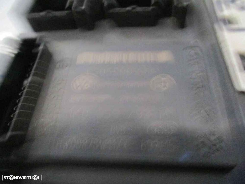 Motor Elevador Vidro 0130822229 1K5837401AJ  1K0959793MN VW JETTA 3 2007 1.9TDI 105CV 4P PRETO FE - 4