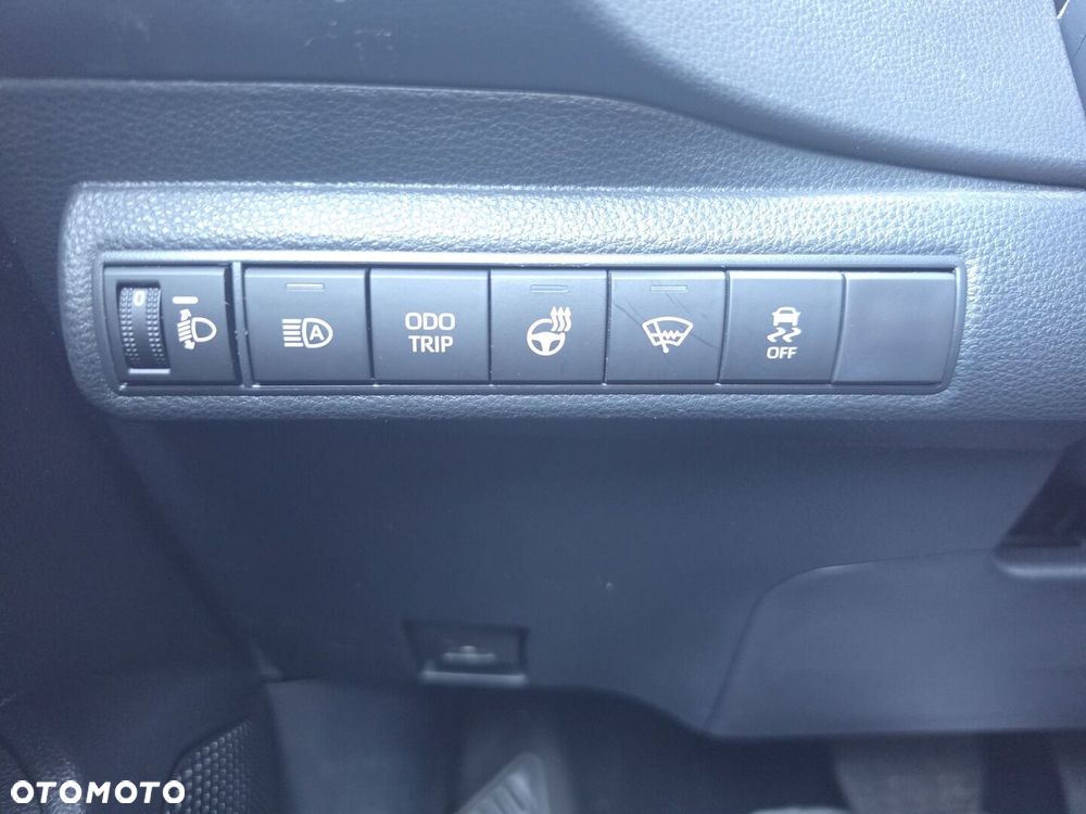 Toyota Corolla 1.8 Hybrid Style - 19