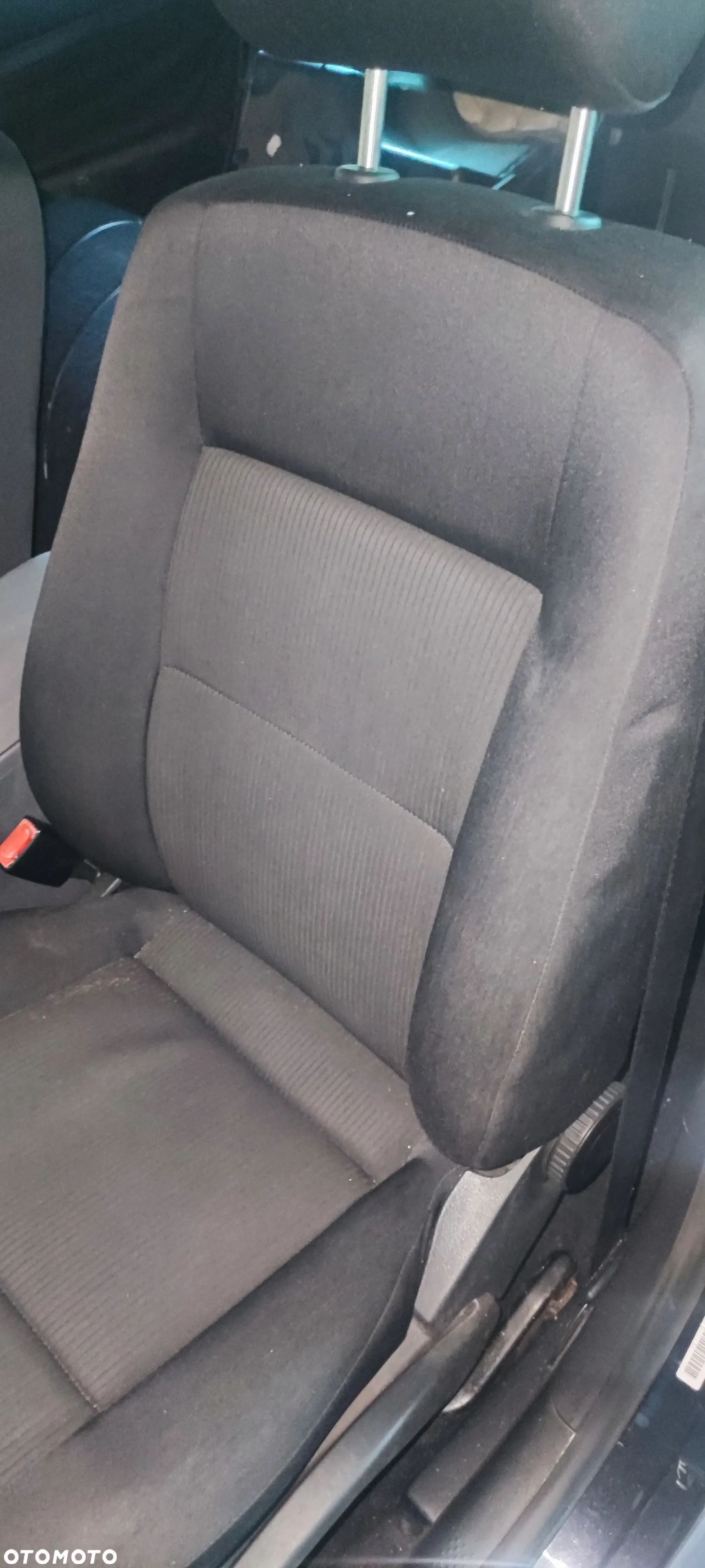 VW PASSAT B5FL KOMBI FOTELE KANAPA ISOFIX CZARNE - 1