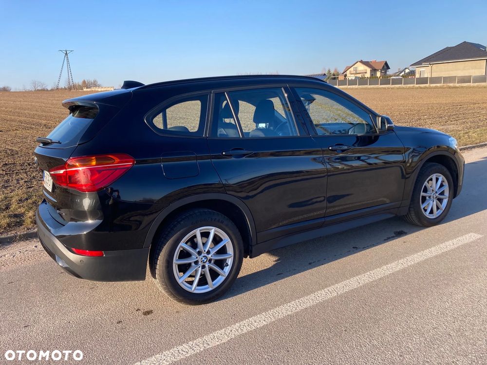 BMW X1 sDrive18i Advantage - 9