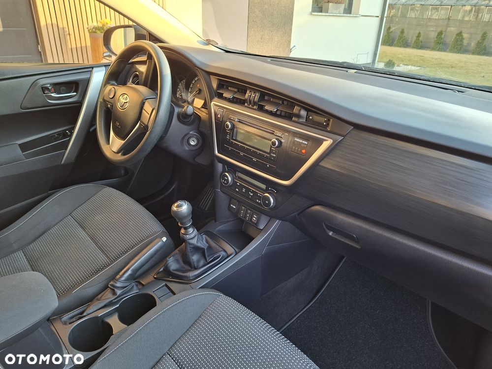 Toyota Auris - 8
