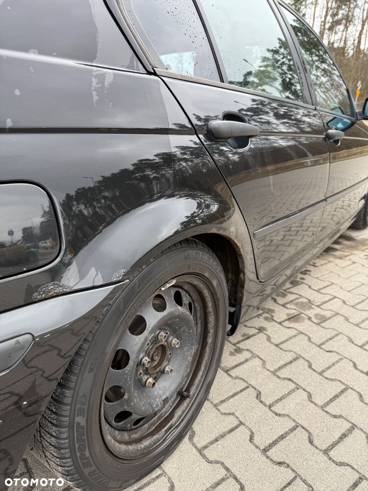 BMW Seria 3 318i - 9