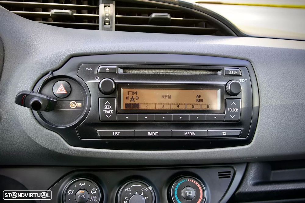 Toyota yaris yaris 1.4d-4d comfort van - 11
