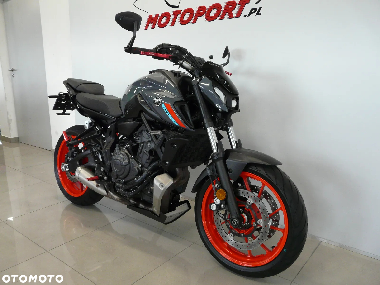Yamaha MT - 2