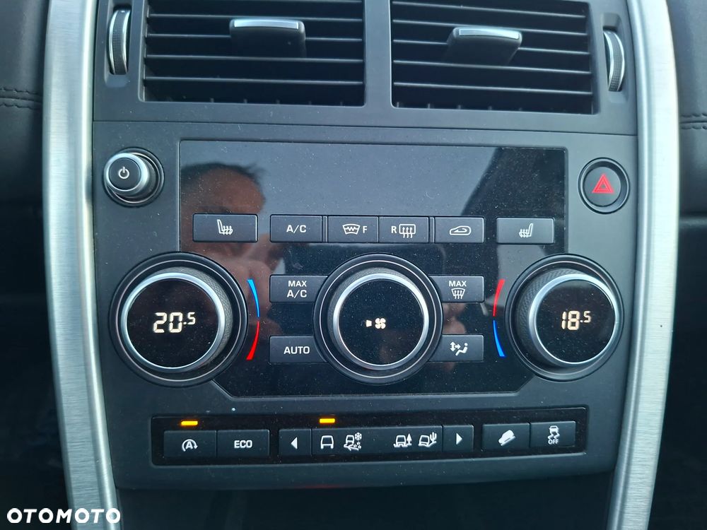 Land Rover Discovery Sport TD4 SkyView Edition - 16