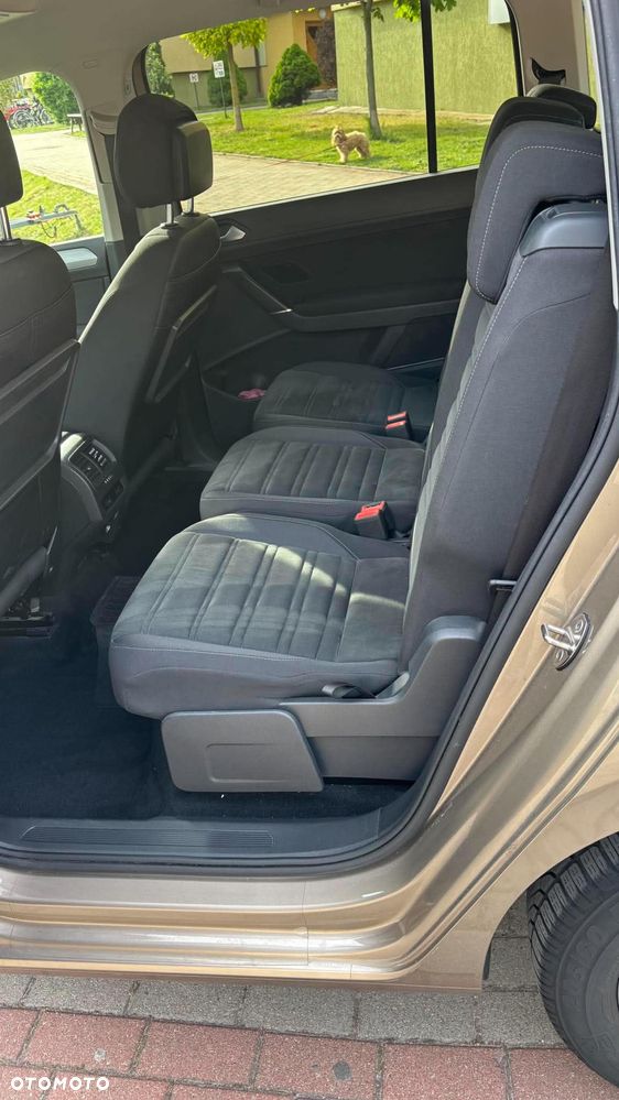 Volkswagen Touran 2.0 TDI BMT Comfortline - 10
