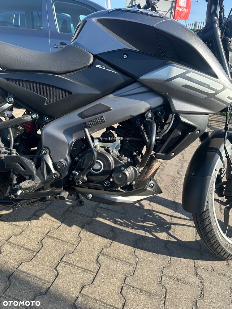 Bajaj Pulsar - 5