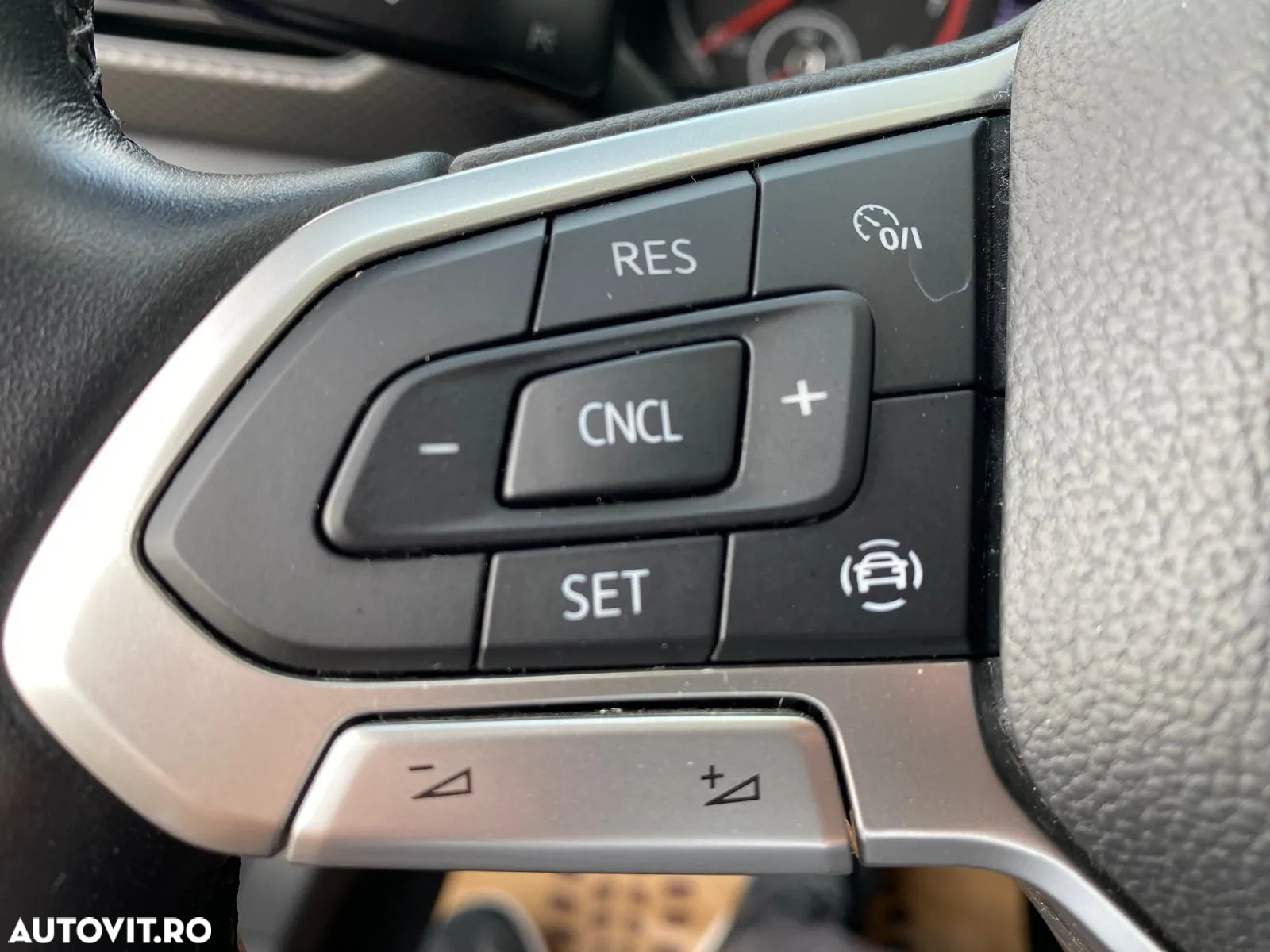 Volkswagen T-Cross 1.0 TSI DSG Life - 16