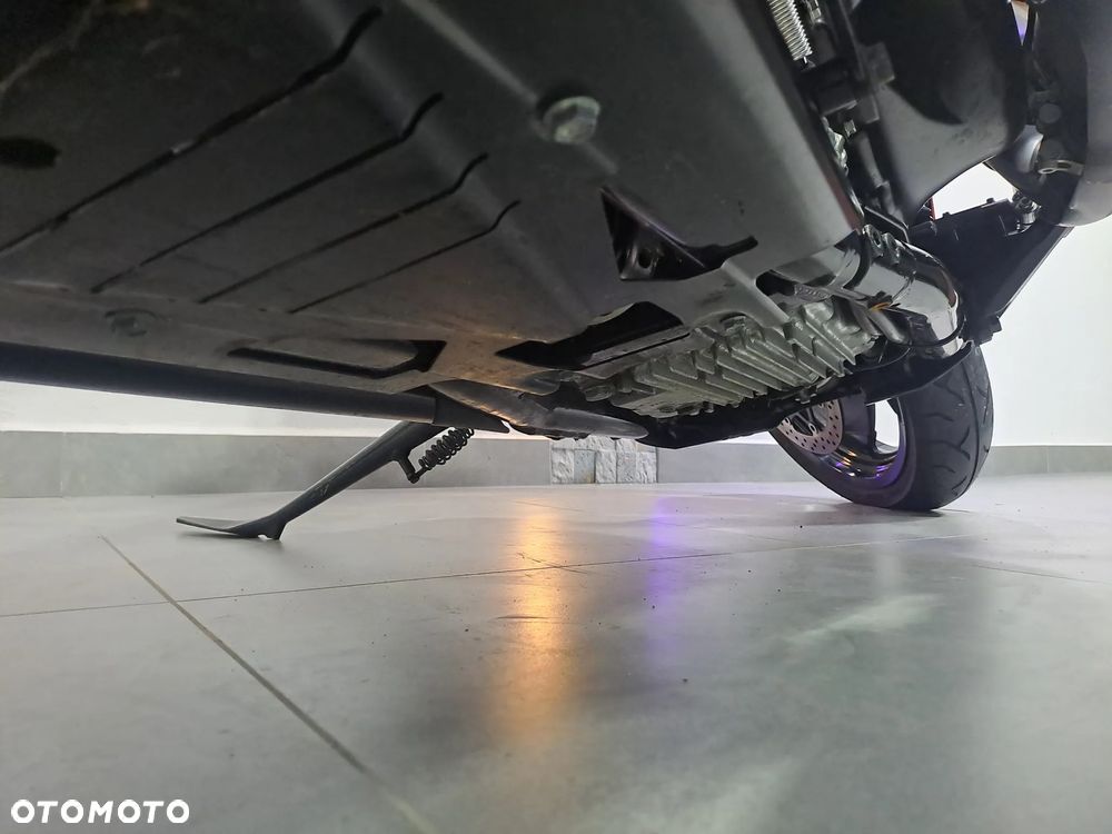 Suzuki Boulevard - 20