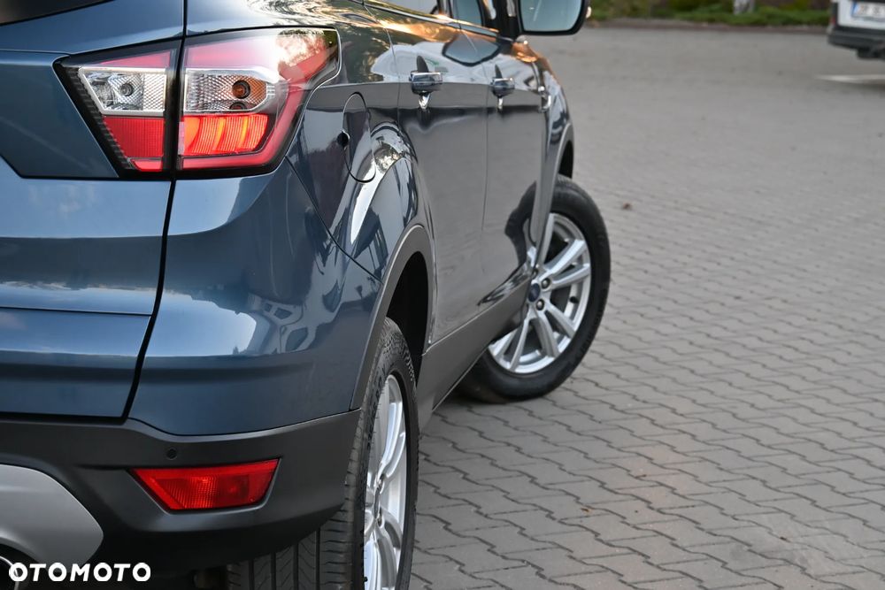 Ford Kuga 2.0 TDCi 4x2 Titanium - 12