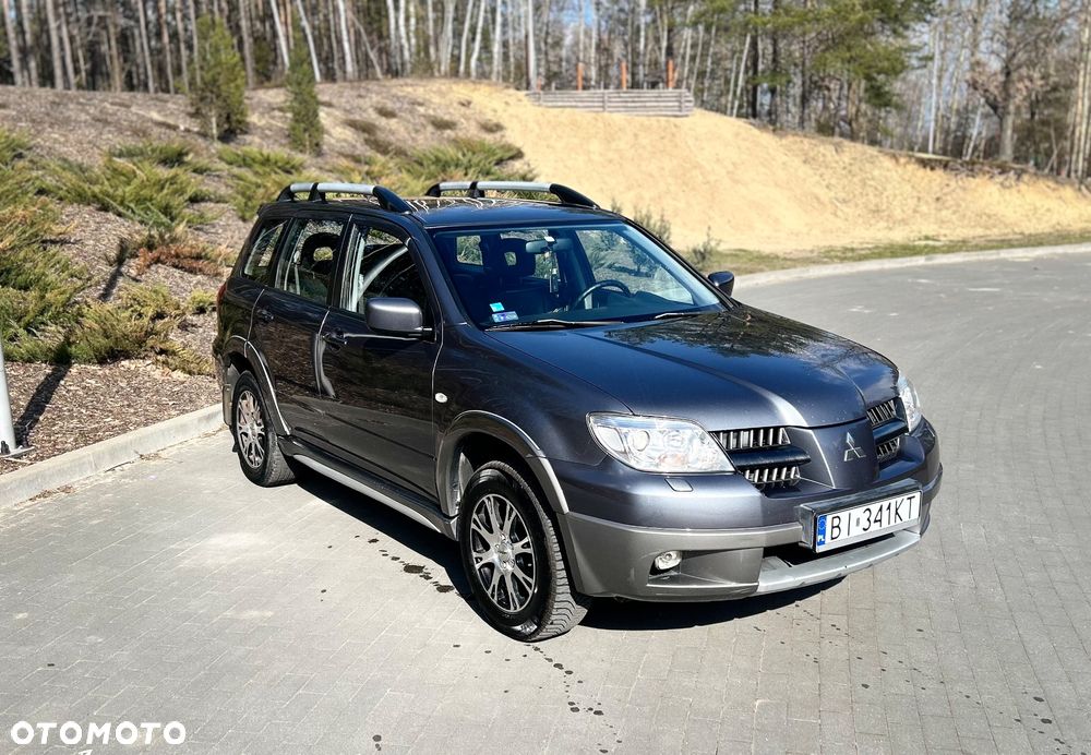 Używany Mitsubishi Outlander 2005 - 6 900 PLN, 275 659 km - Otomoto.pl