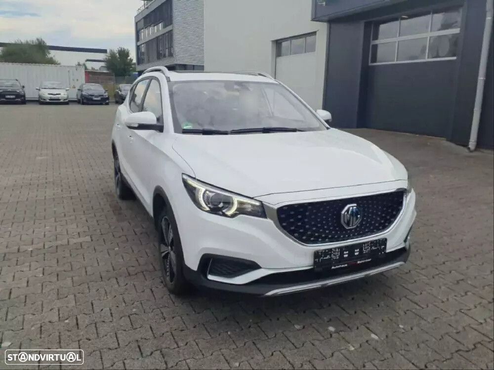 MG ZS - 3