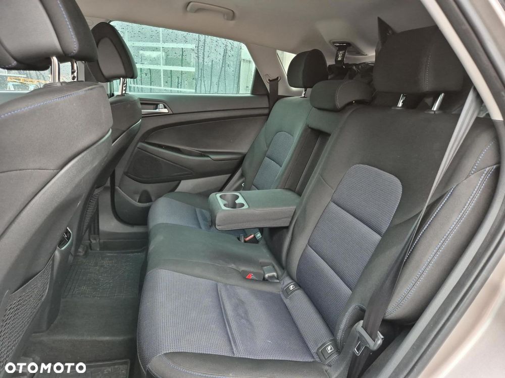Hyundai Tucson 1.7 CRDI BlueDrive Comfort 2WD - 17