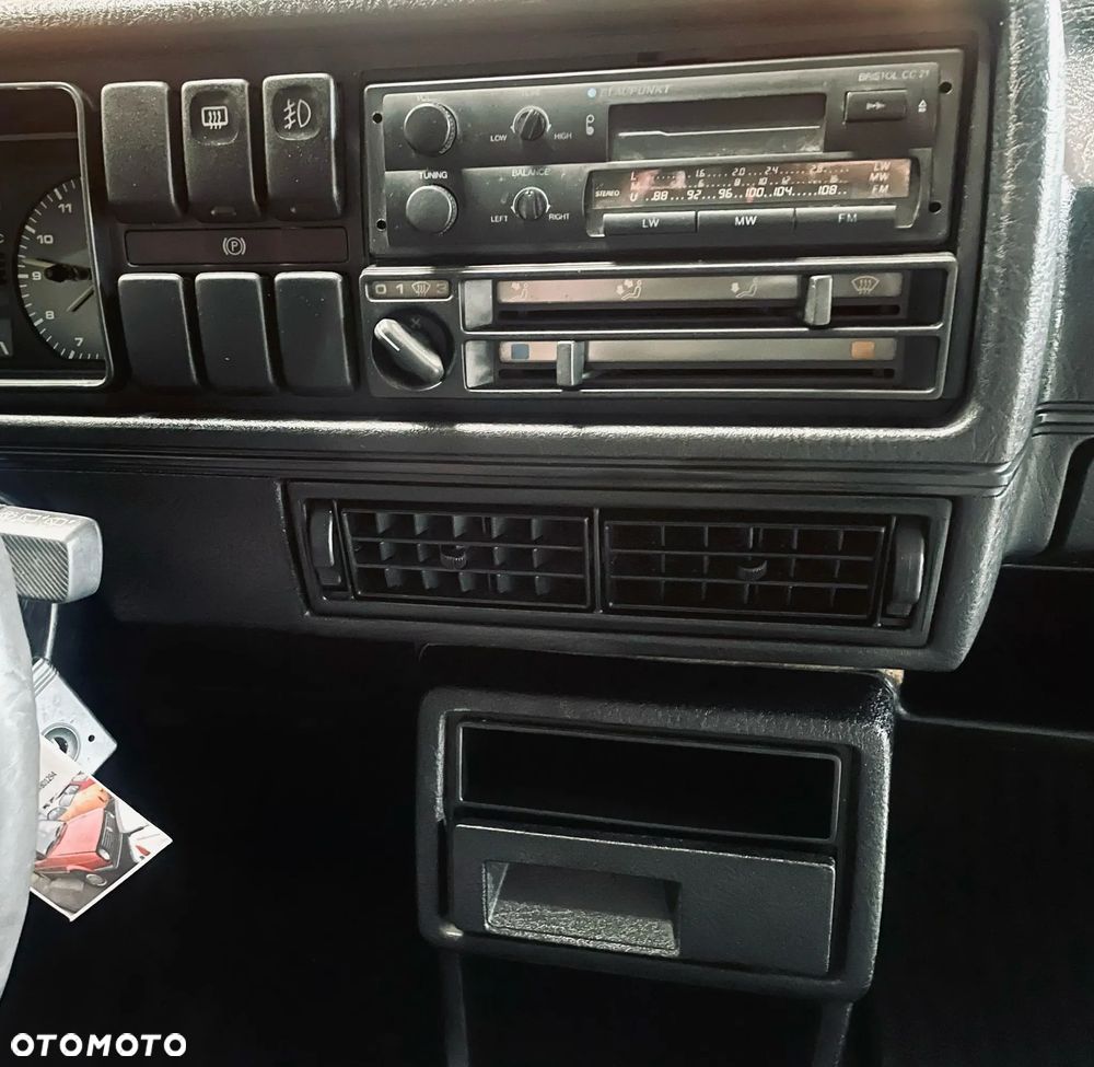 Volkswagen Golf 1.6 CL D - 12