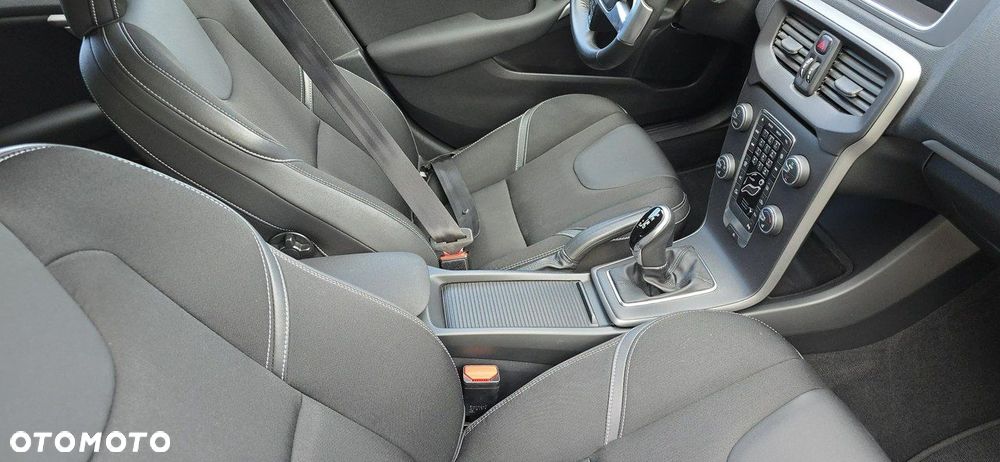 Volvo V40 - 8