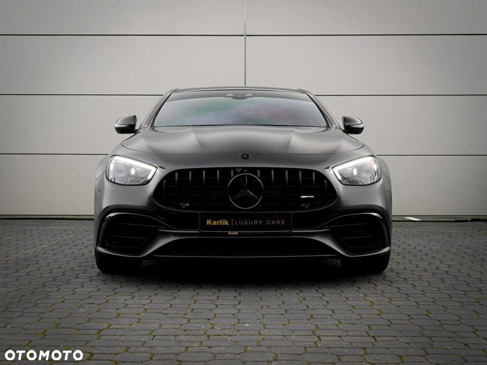 Mercedes-Benz Klasa E AMG 63 S 4Matic+ AMG Speedshift MCT-9G Final Edition - 4