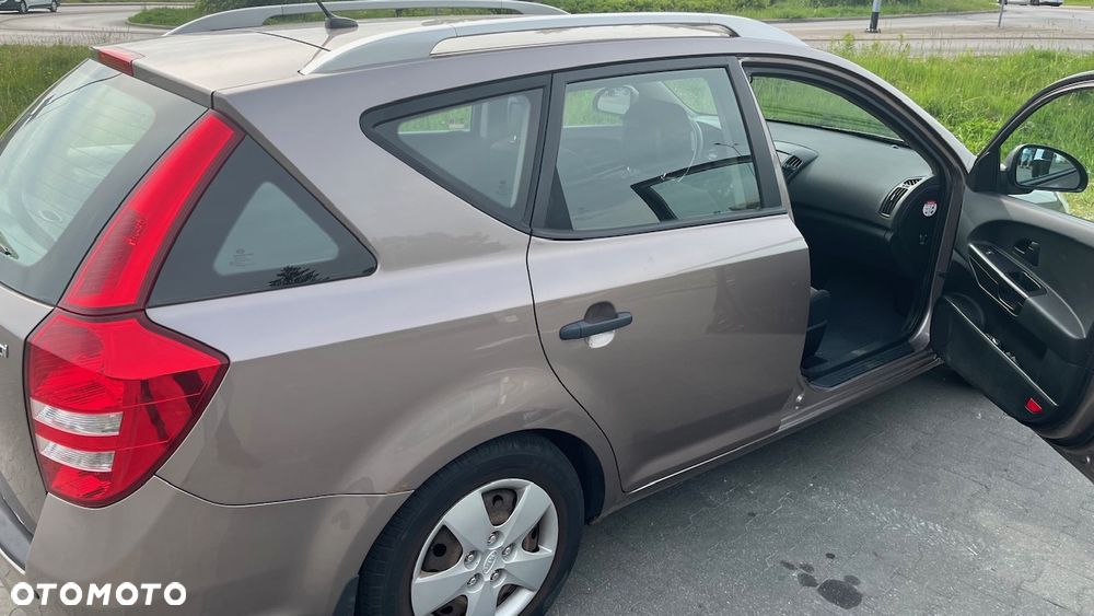 Kia Ceed 1.6 Crdi Comfort - 25