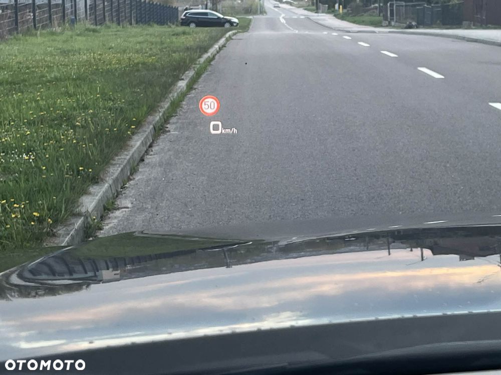 Audi Q8 - 15