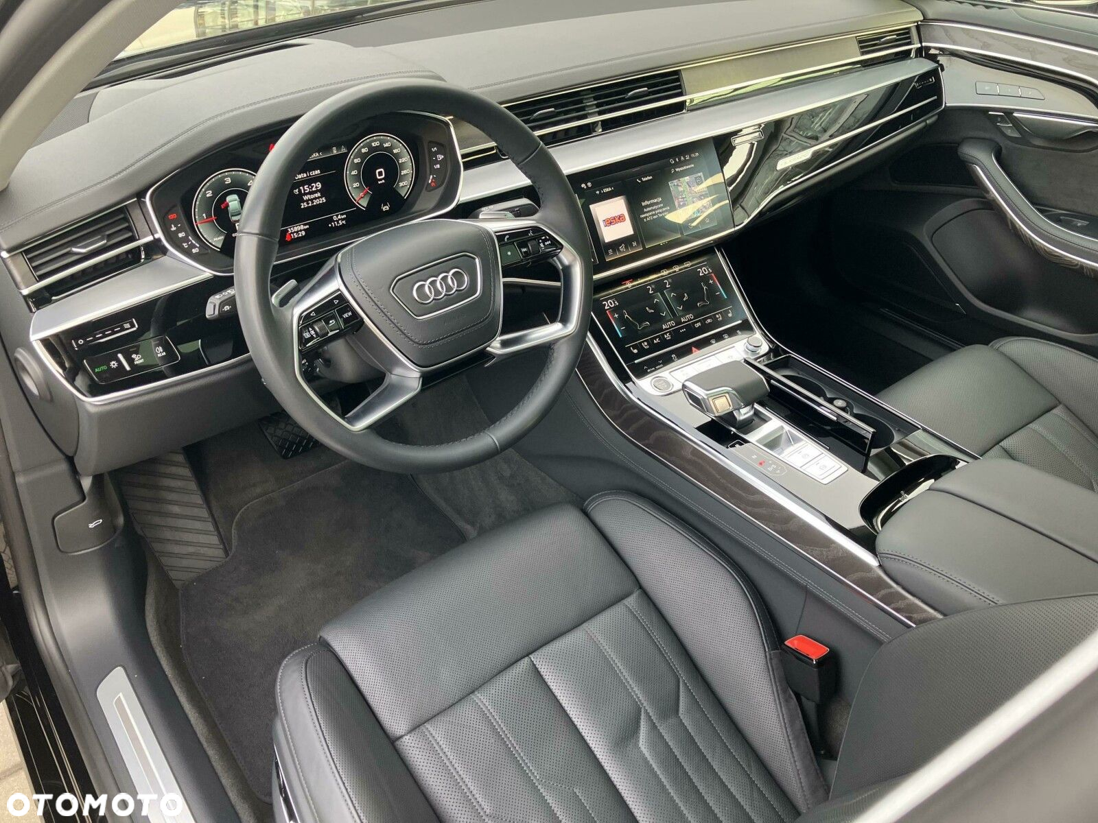 Audi A8 - 12