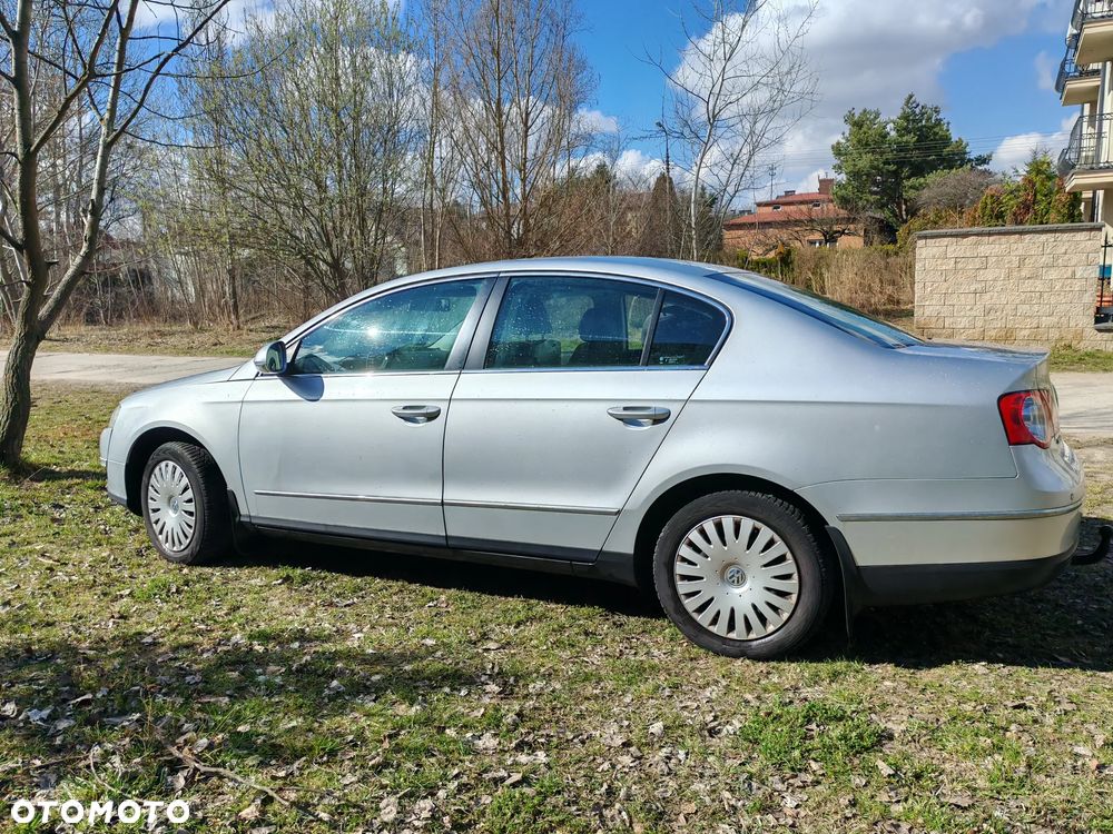 Volkswagen Passat - 17