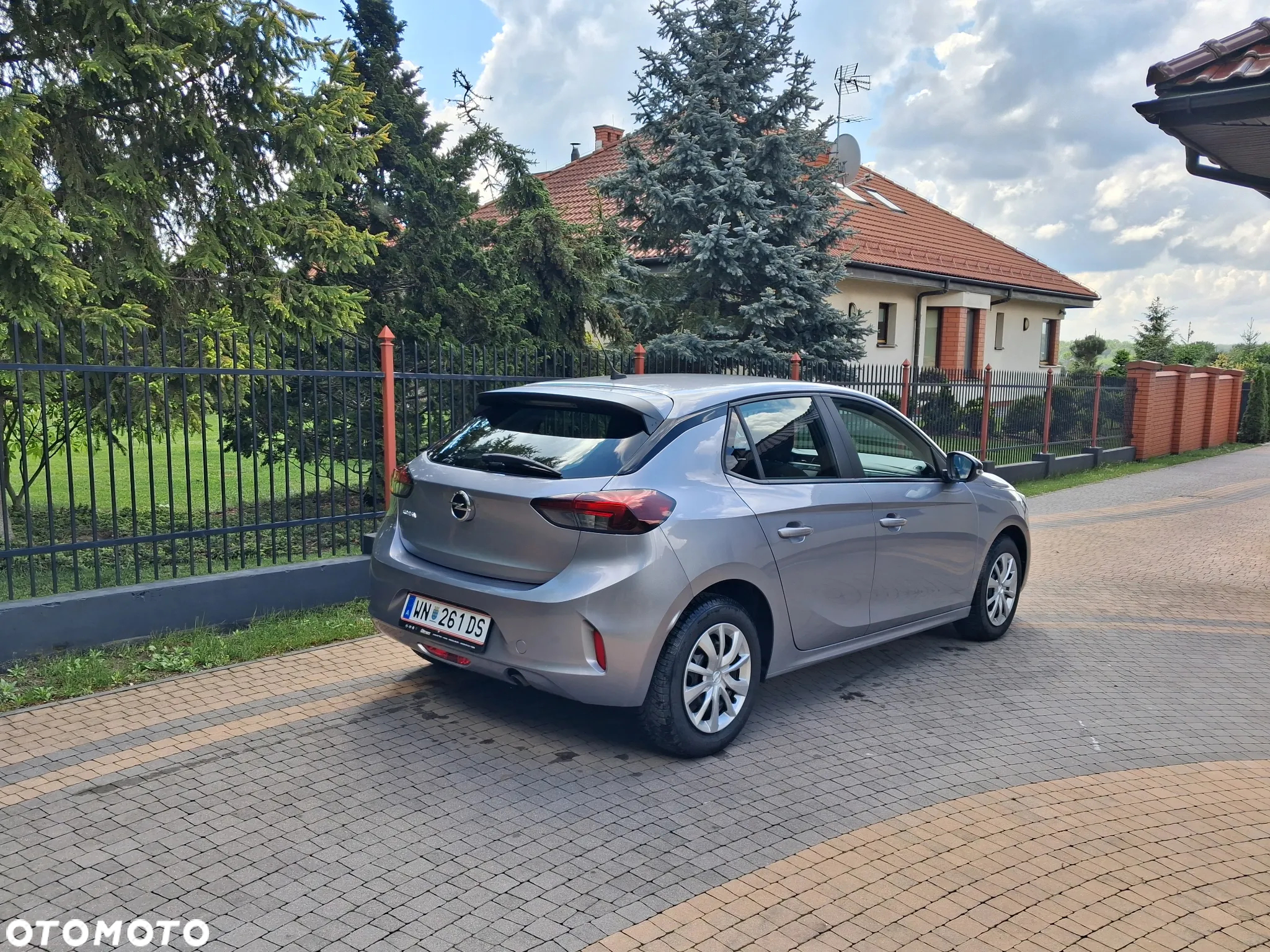Opel Corsa 1.2 Elegance S&S - 11