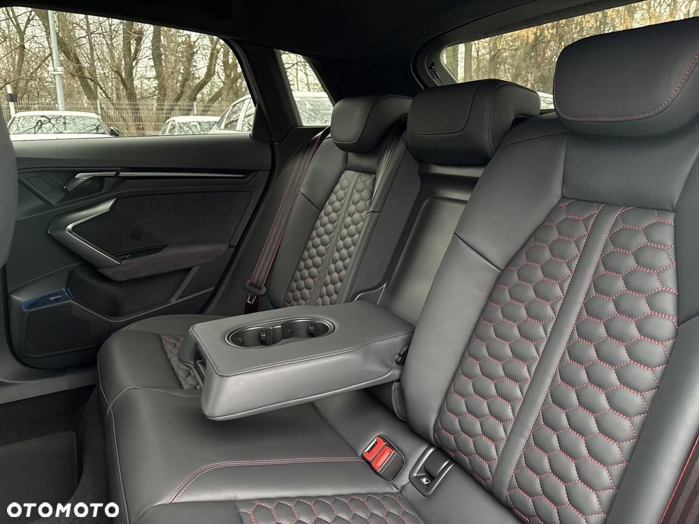 Audi RS3 Sportback - 16