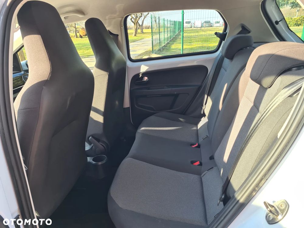 Volkswagen up! - 11