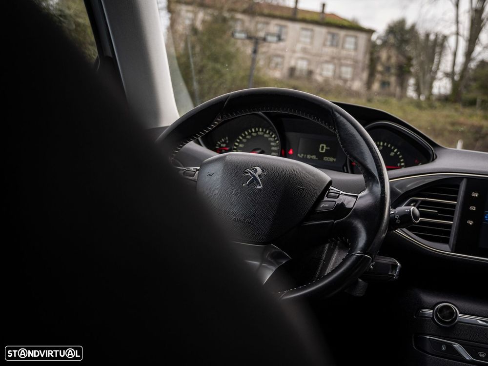 Peugeot 308 1.6 e-HDi Active - 14