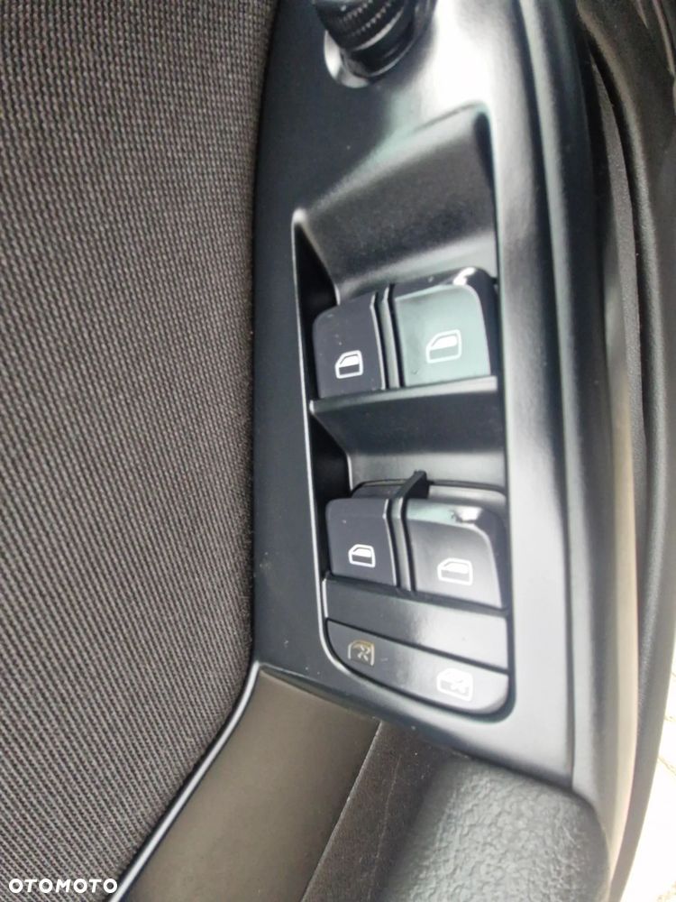 Audi A4 Avant - 33