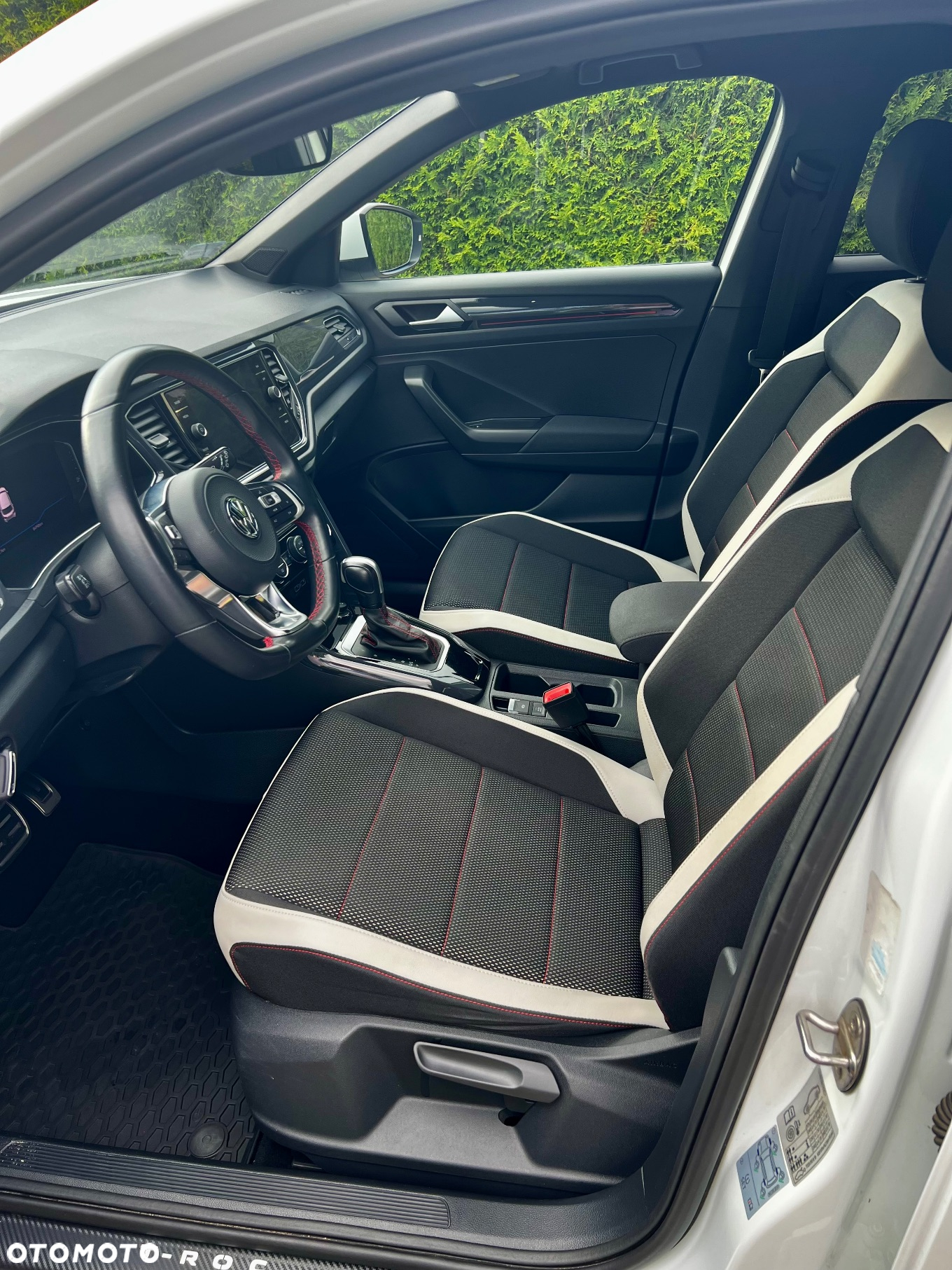 Volkswagen T-Roc 1.5 TSI ACT Premium DSG - 11
