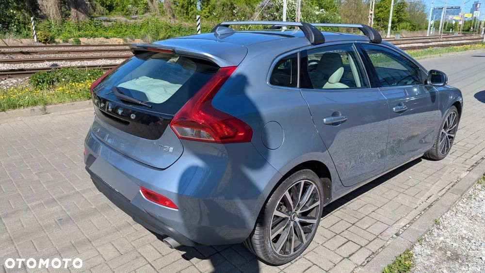 Volvo V40 T3 Drive-E Inscription - 16