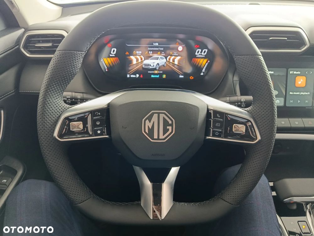 MG ZS Hybrid+ - 12